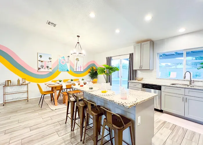 Loughlin Holiday home *